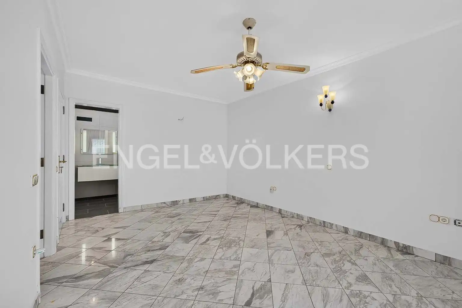 Houses for sale in Costa Adeje