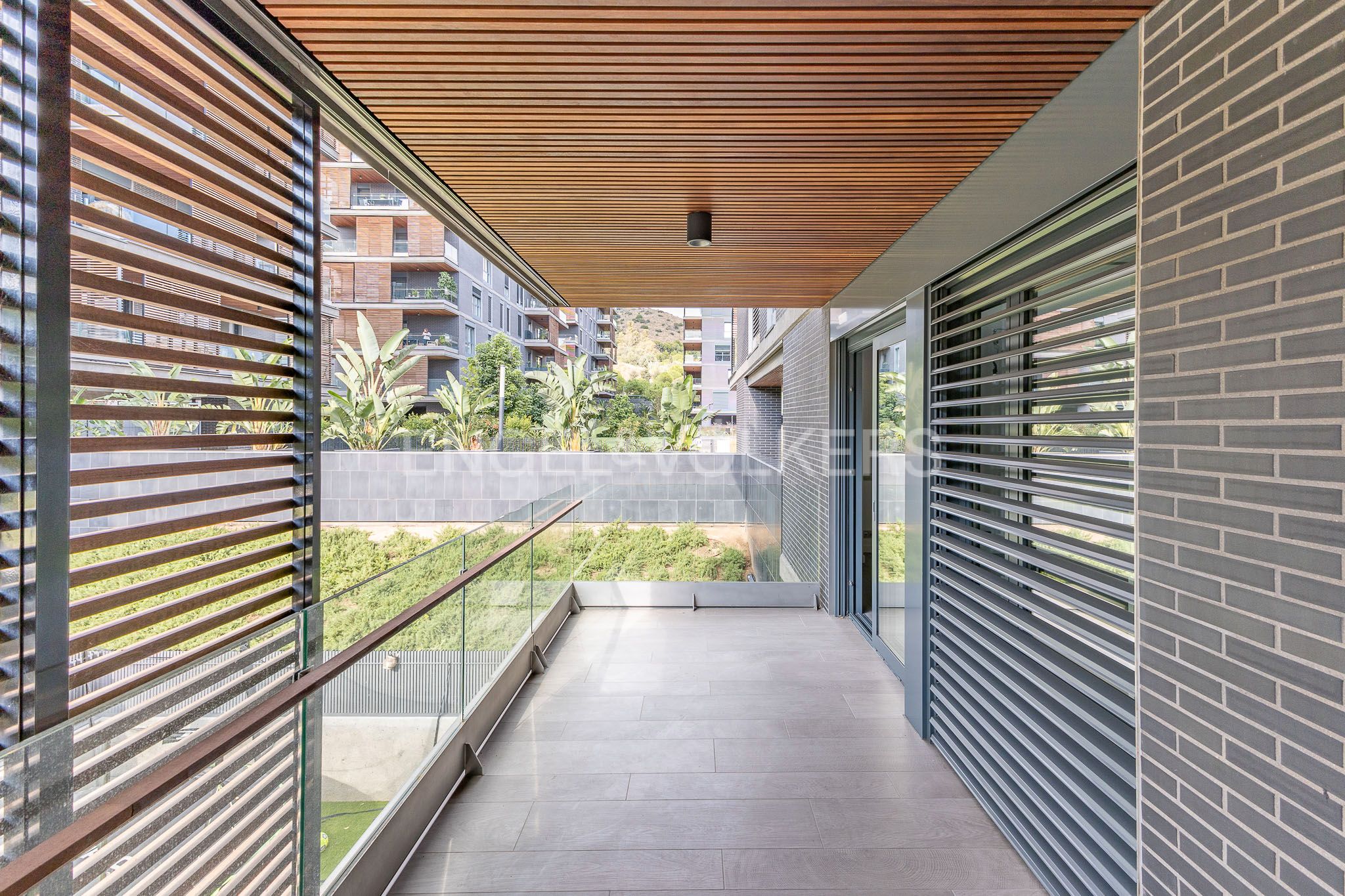 Terrassa de Apartament en venda en Esplugues de Llobregat amb Aire condicionat, Calefacció i Terrassa