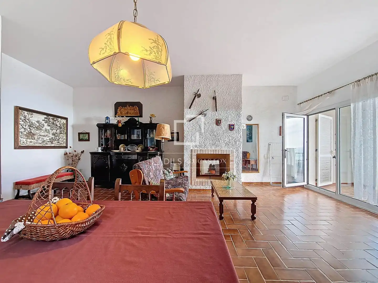 Sala d'estar de Casa o xalet en venda en Calafell amb Jardí privat, Terrassa i Traster