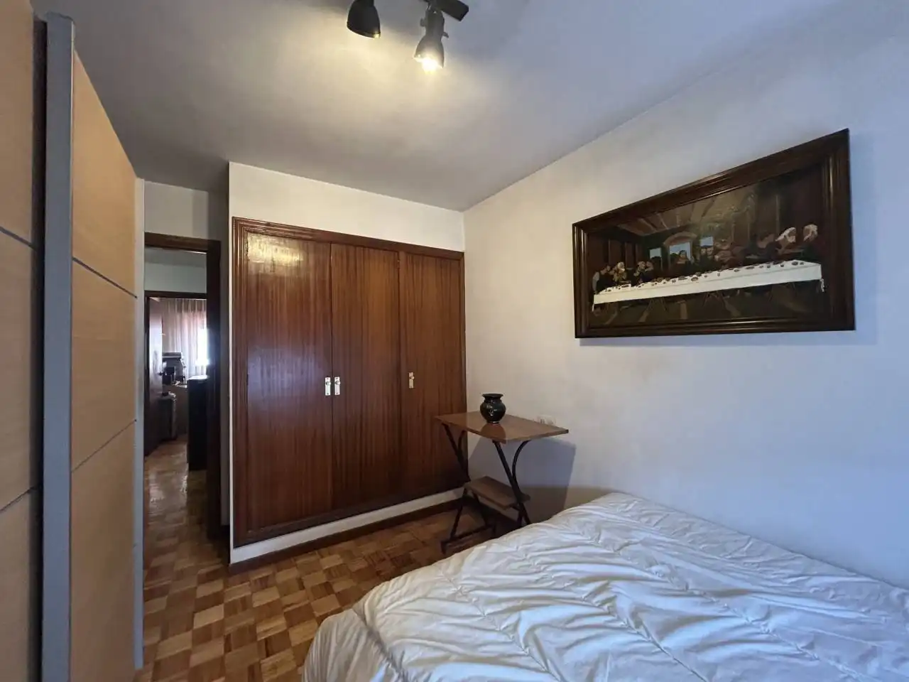 Schlafzimmer von Wohnung zum Verkauf in Oviedo  mit Heizung, Parkett und Abstellraum
