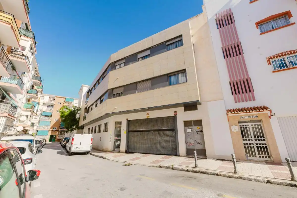 Vista exterior de Planta baja en venta en Torremolinos con Aire acondicionado, Calefacción y Amueblado
