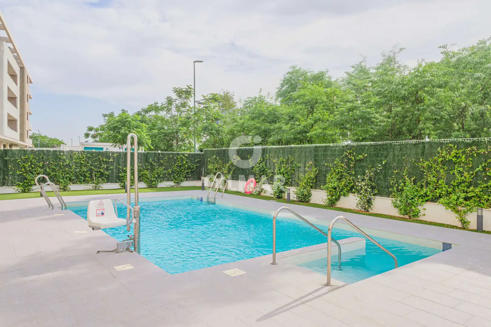 Piscina de Ático en venta en Sevilla con Calefacción, Jardín privado y Piscina