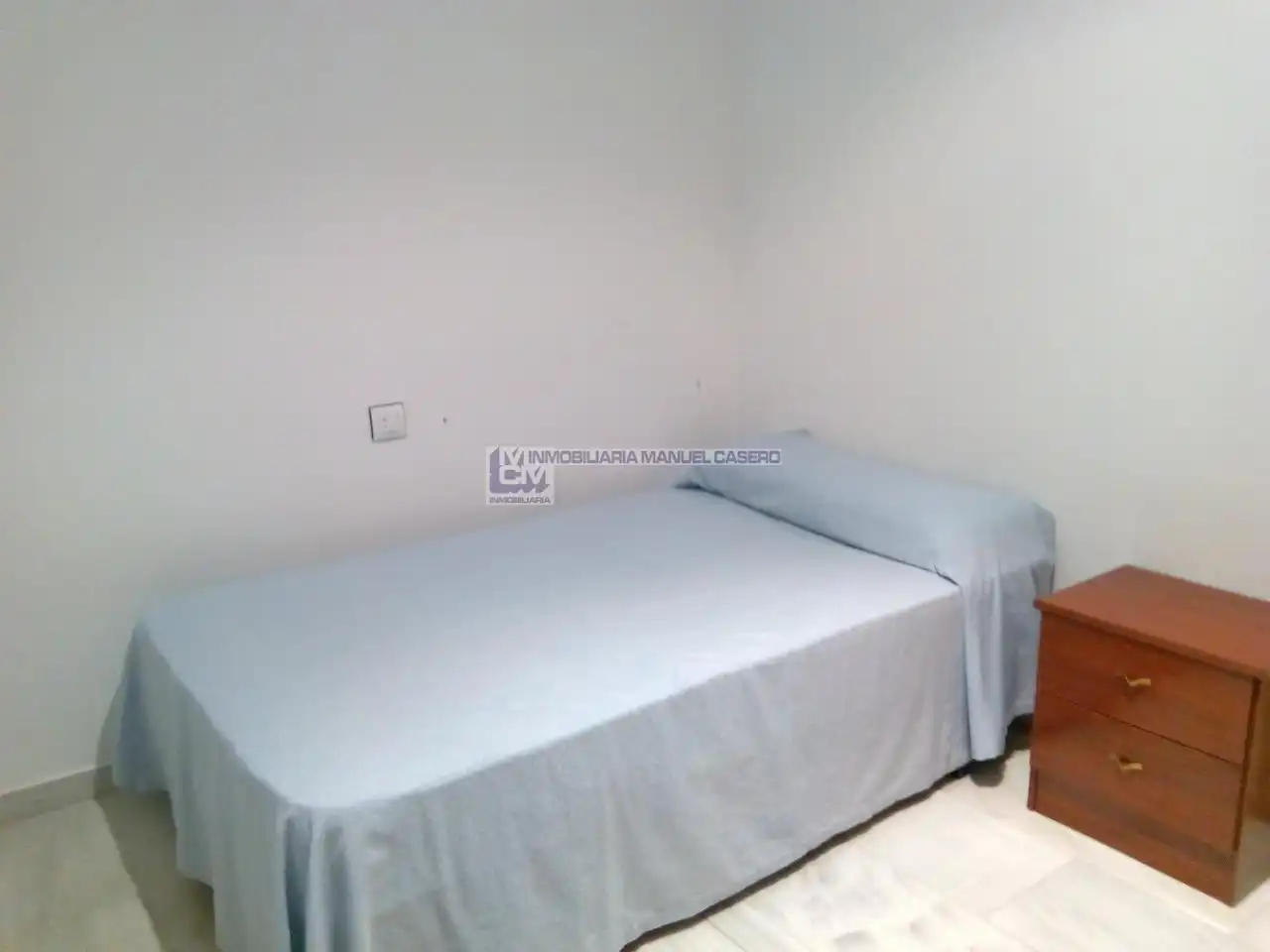 Schlafzimmer von Wohnung zur Miete in Cáceres mit Klimaanlage, Heizung und Möbliert