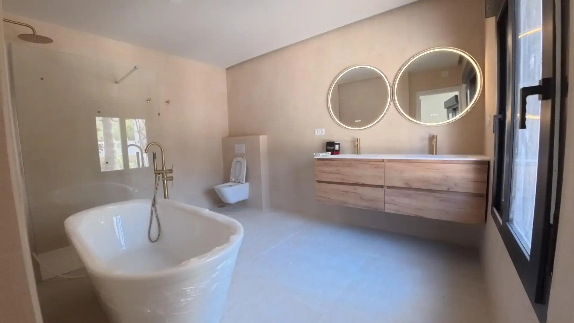 Baño de Casa o chalet en venta en L'Alfàs del Pi con Jardín privado, Terraza y Trastero