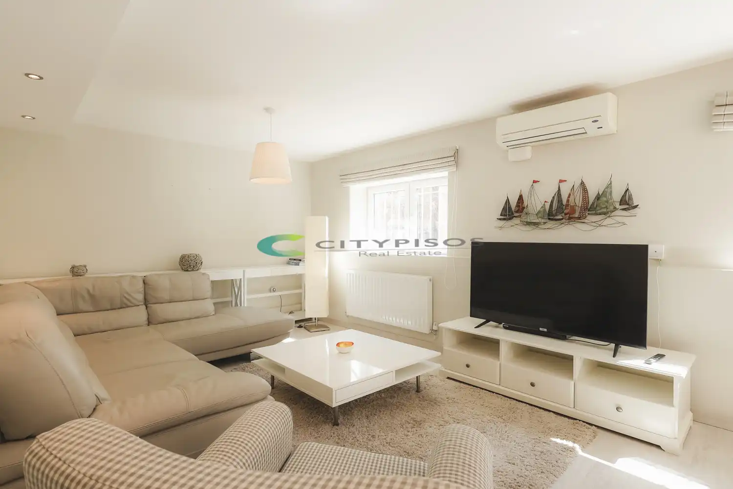 Living room of Flat for sale in Barcelona  with Air Conditioner, Heating and Parquet flooring