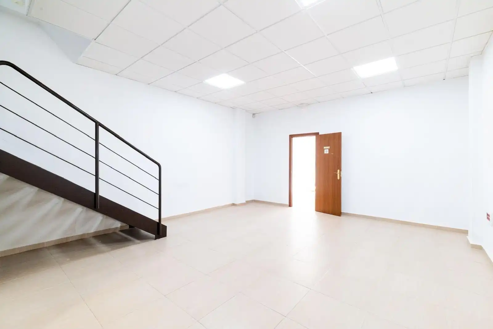 Nave industrial de alquiler en Albolote