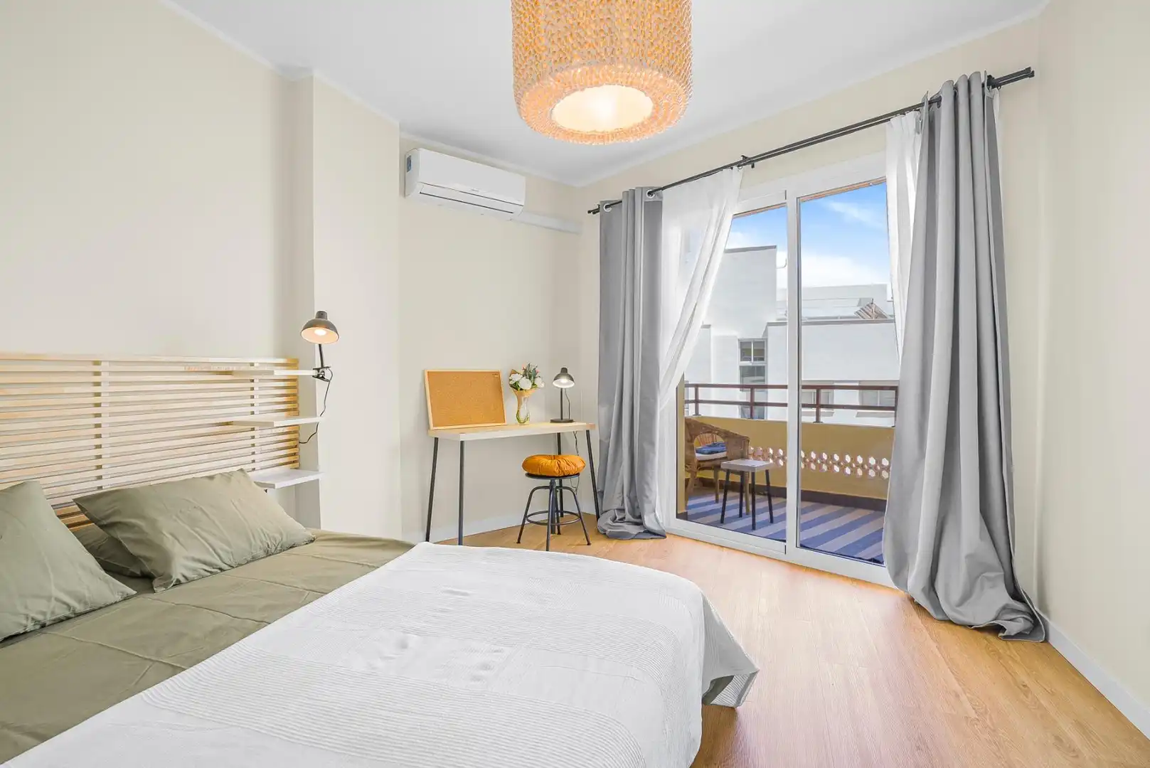 Bedroom of Flat for sale in Torremolinos  with Air Conditioner, Private garden and Terrace
