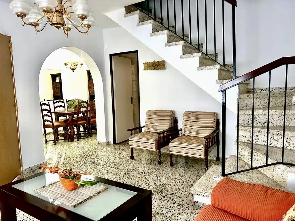 Sala d'estar de Casa o xalet en venda en Vélez-Málaga amb Aire condicionat i Terrassa