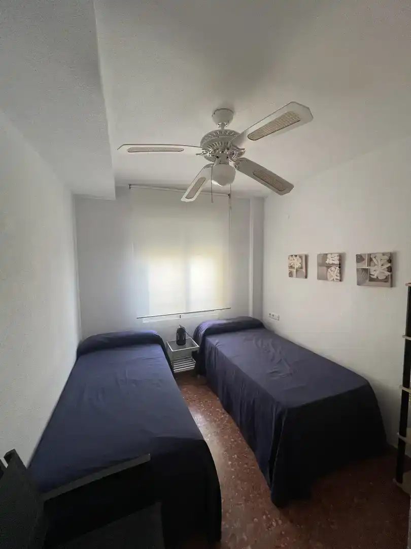 Dormitori de Apartament en venda en Gandia amb Aire condicionat i Piscina