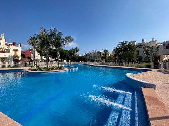 Swimming pool of Flat to rent in Cartagena  with Air Conditioner, Heating and Terrace