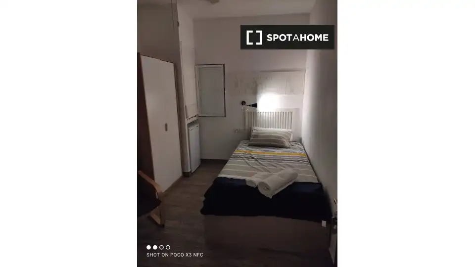 Room in Alicante / Alacant, Alicante