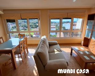 Sala d'estar de Dúplex en venda en Boiro amb Calefacció, Traster i Moblat