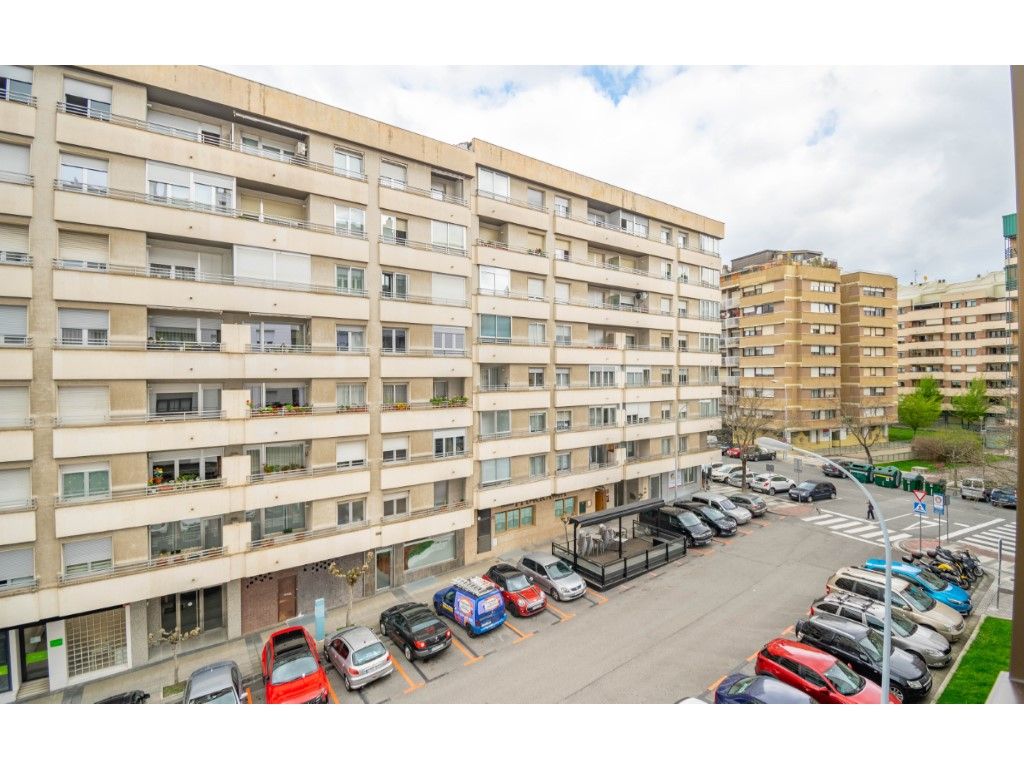 Vista exterior de Piso en venta en  Pamplona / Iruña