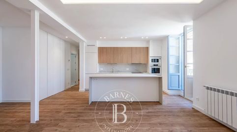Foto 2 de Piso en venta en Parte Vieja, Donostia - San Sebastián