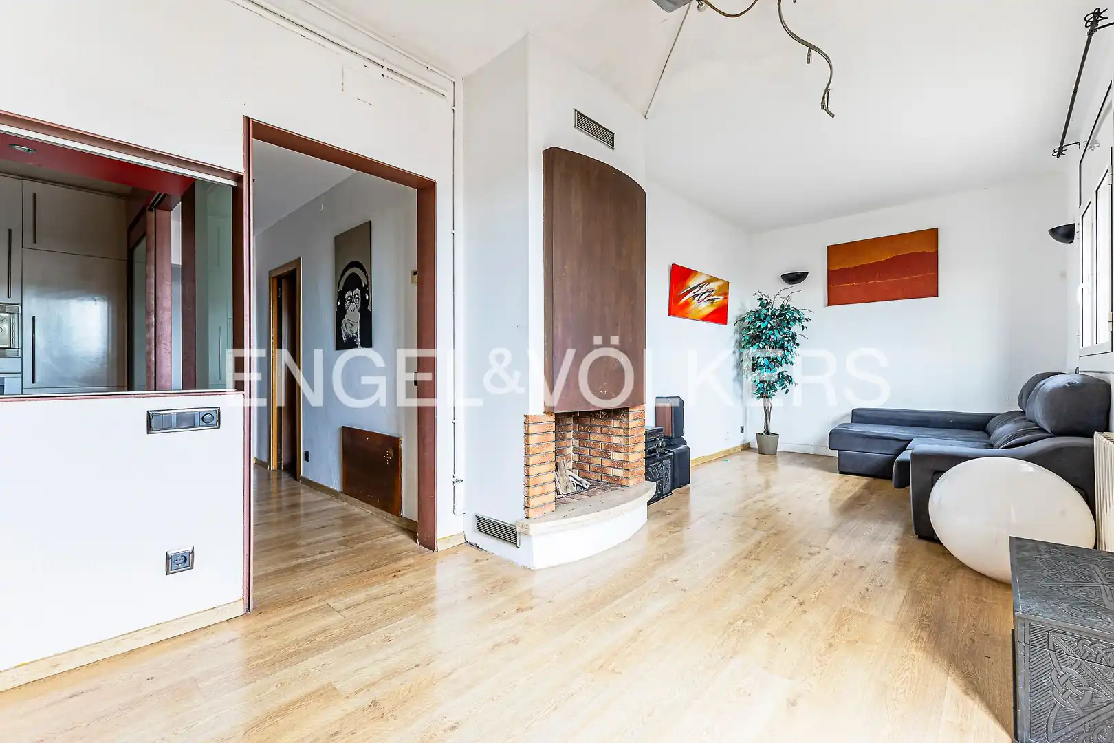 Wohnzimmer von Dachboden zum Verkauf in Barcelona mit Heizung, Parkett und Terrasse