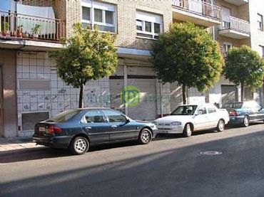 Local comercial en venda a Calle Cl Victor De Los Rios 19 24006 Leon