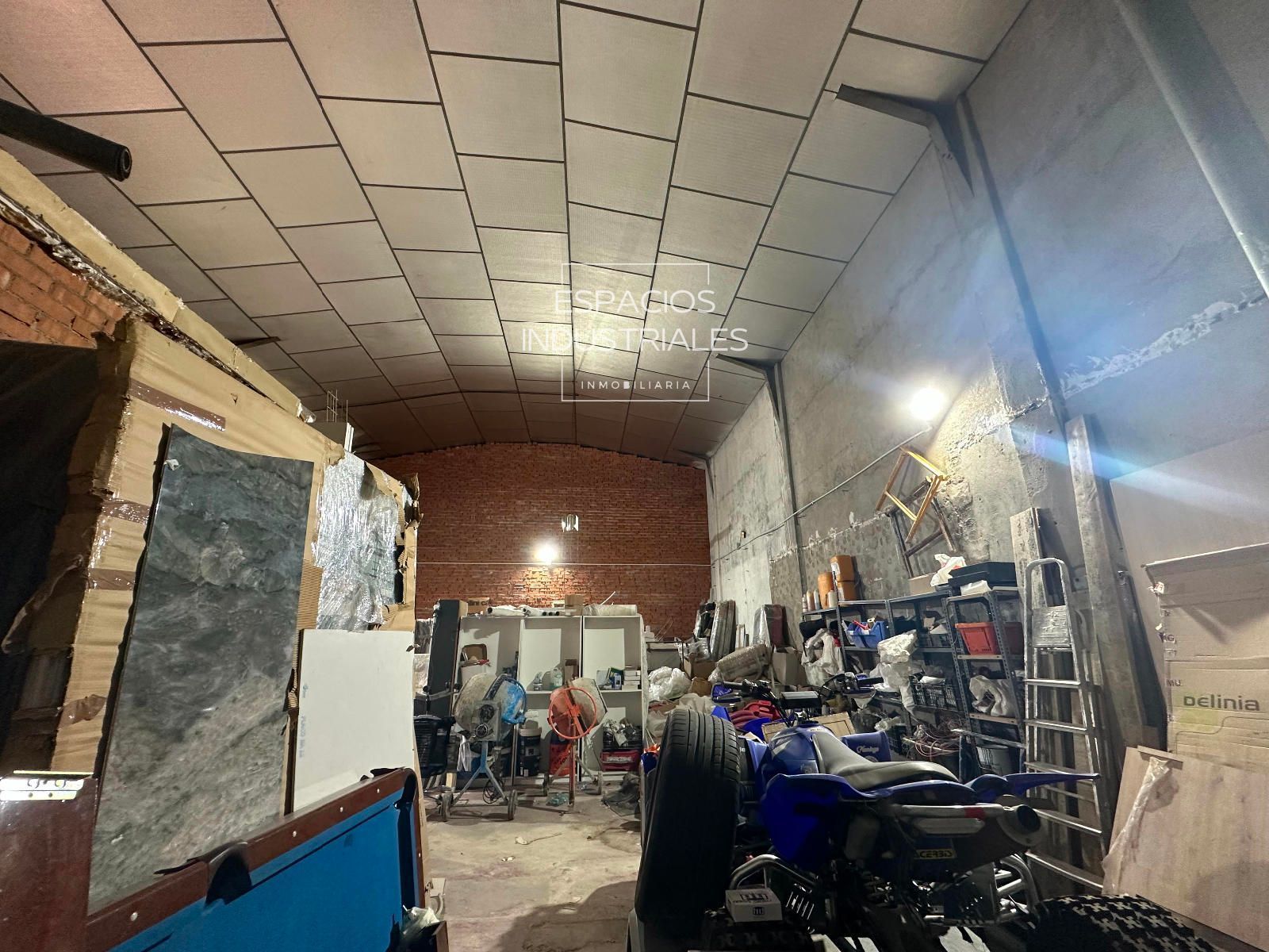 Industrial buildings to rent in Velilla de San Antonio