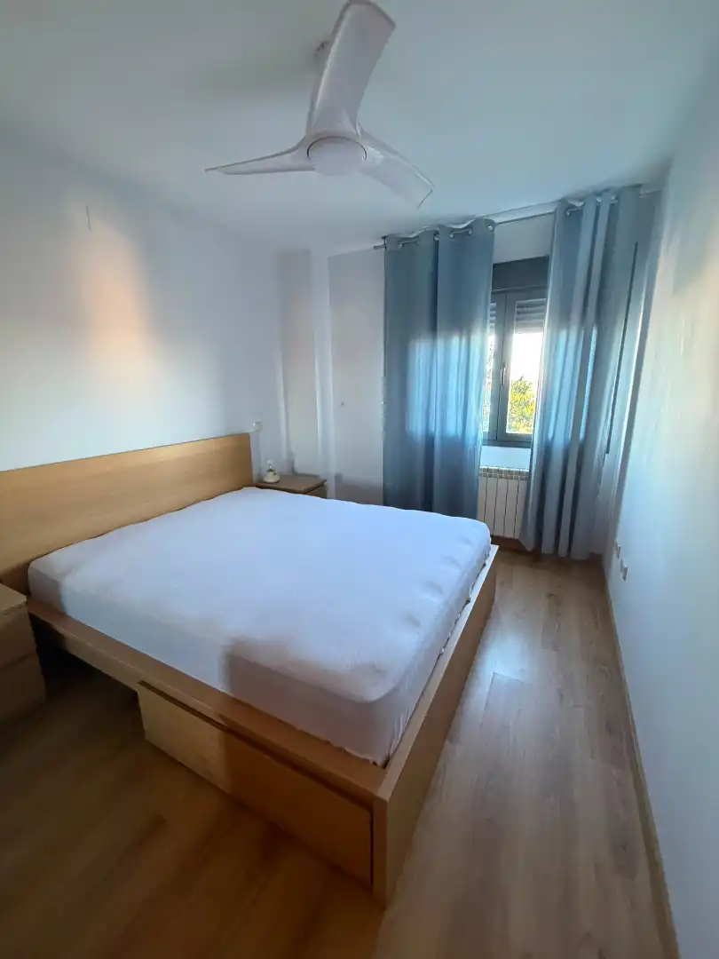 Habitación de Apartamento de alquiler en Ciudad Real con Amueblado