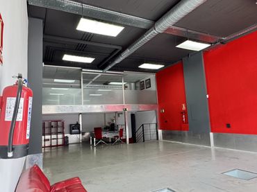 Local comercial en venda a Nueva Andalucía