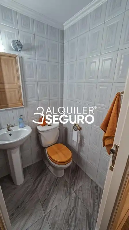 Baño de Local de alquiler en Murcia