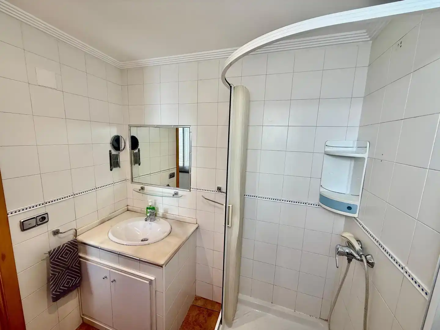 Bathroom of Attic for sale in Elche / Elx  with Balcony