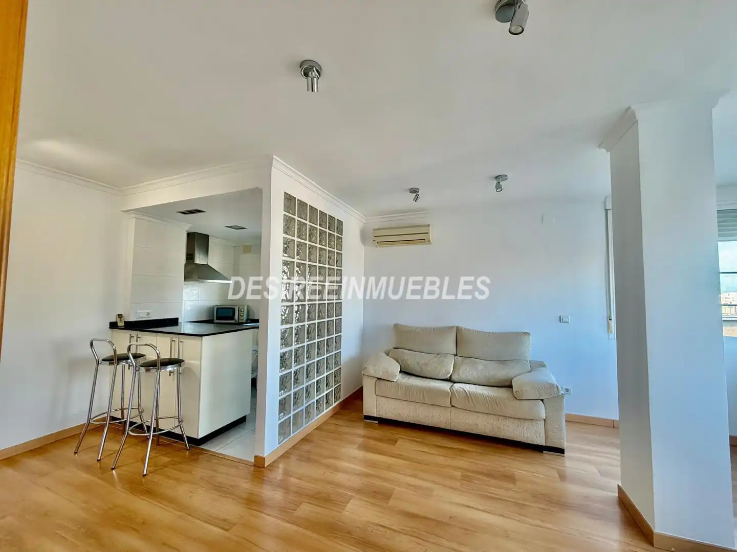 Exterior view of Flat for rent in El Pla del Real