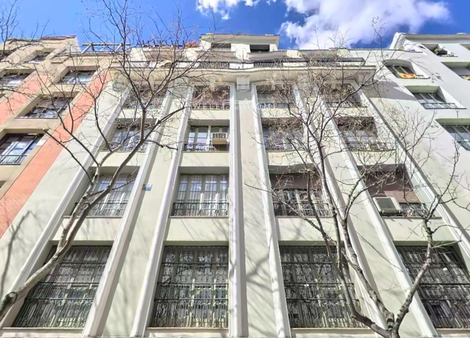 Exterior view of Flat for sale in  Madrid Capital  with Heating, Parquet flooring and Oven