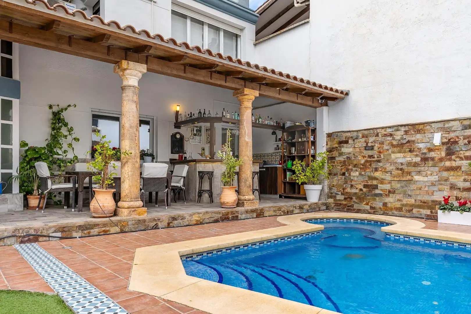 Chalet con piscina en venta en Calle MARTIN RECUERDA, imagen 14