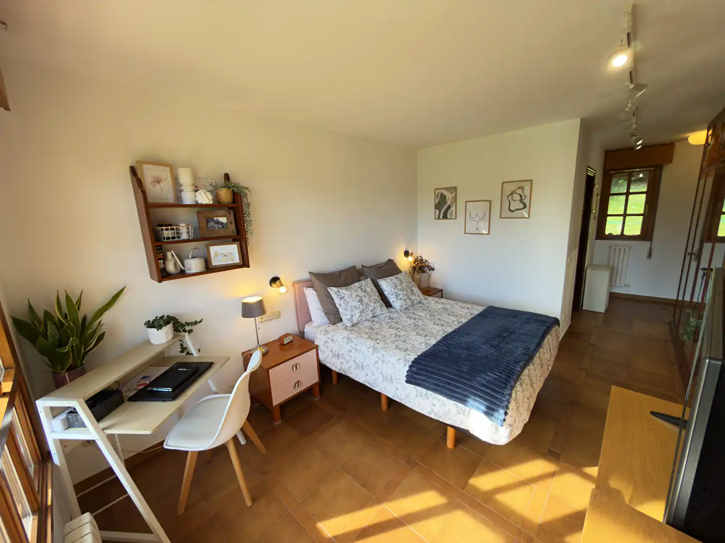 Dormitori de Casa o xalet en venda en Gijón  amb Calefacció, Parquet i Terrassa