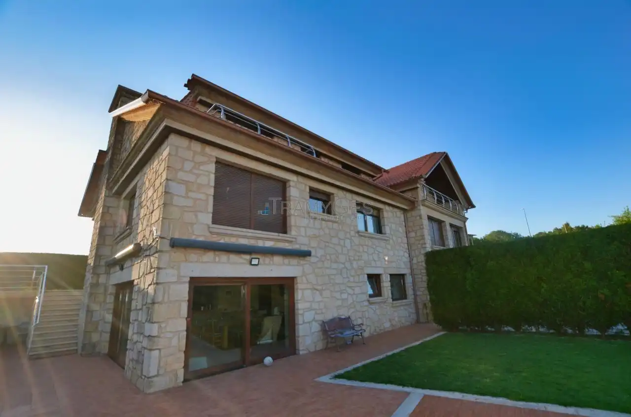 Villa mit Terrasse zum Verkauf in RUA DO MORAN, imagen 63