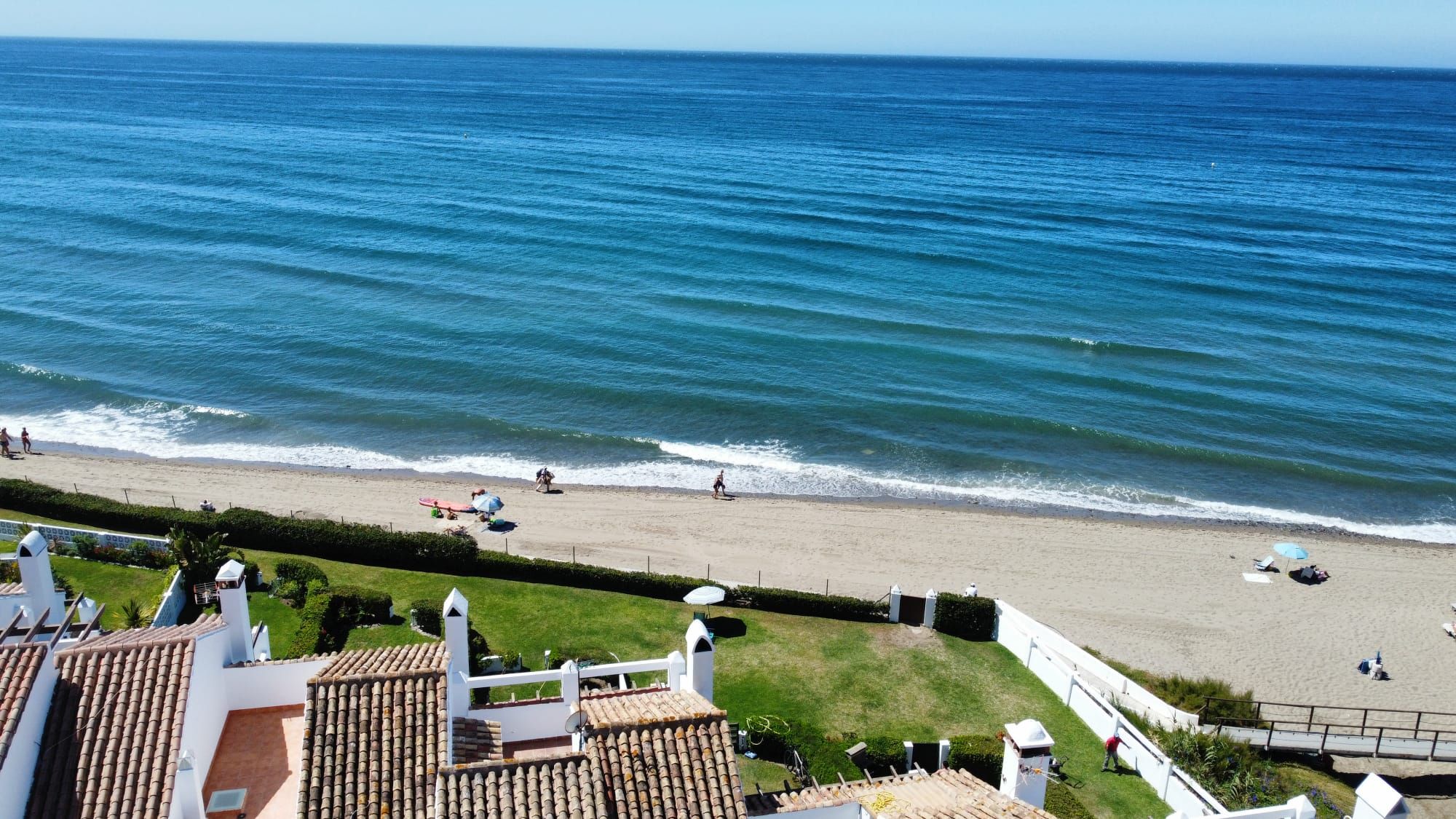 Exterior view of Single-family semi-detached for sale in Marbella  with Private garden and Community pool