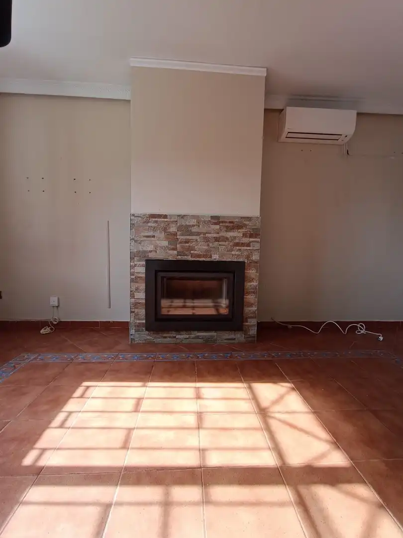 Sala de estar de Casa o chalet en venta en Las Ventas de Retamosa con Aire acondicionado, Calefacción y Jardín privado