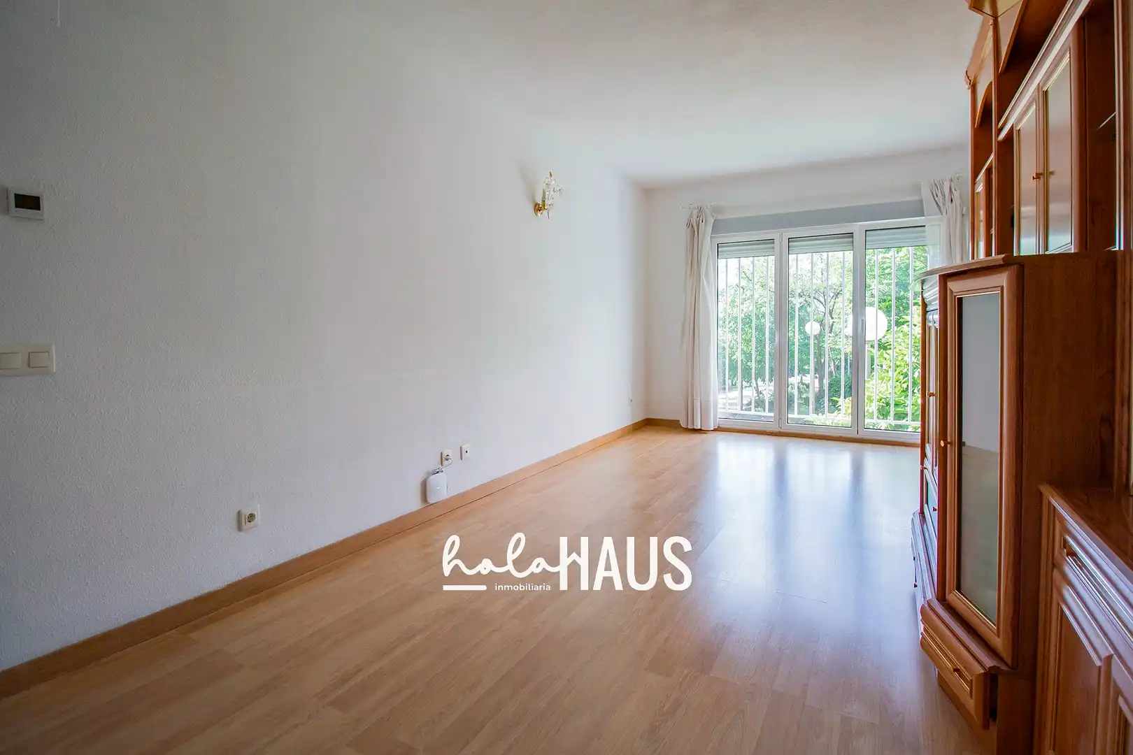 Exterior view of Flat for sale in Madrid  with Air Conditioner, Heating and Storage room