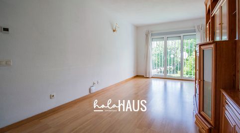 Photo 4 of Flat for sale in Calle Chantada, 40, Peñagrande, Madrid Capital
