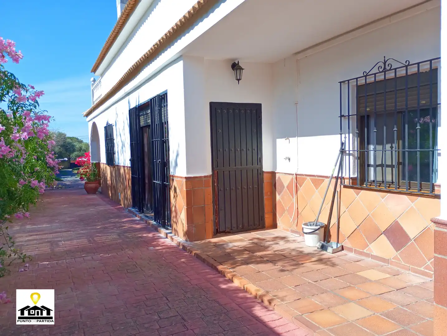 Vista exterior de Casa o chalet en venta en Carmona con Aire acondicionado, Jardín privado y Terraza