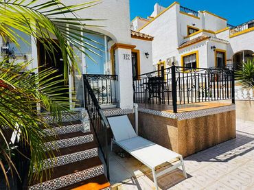 Duplex con piscina in vendita a Orihuela Costa