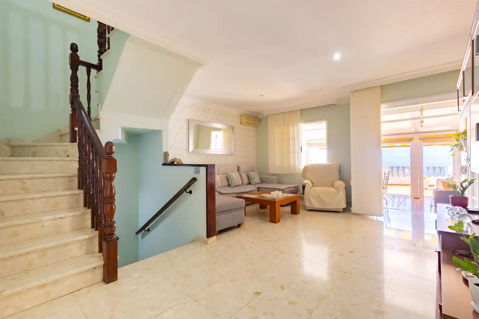 Sala de estar de Casa adosada en venta en El Rosario con Aire acondicionado, Jardín privado y Terraza