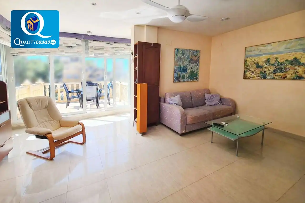 Sala d'estar de Apartament en venda en El Campello amb Aire condicionat, Calefacció i Terrassa