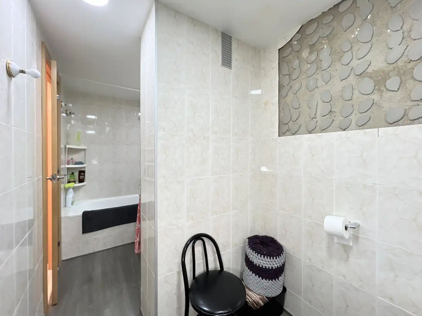 Bathroom of Flat for sale in Badalona