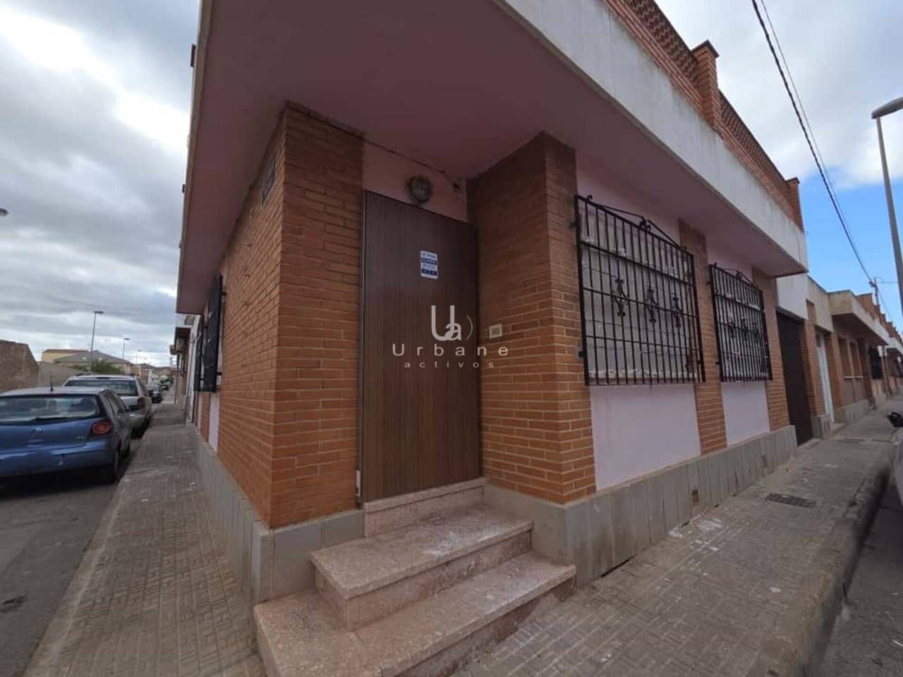 Vista exterior de Casa o xalet en venda en Cartagena amb Terrassa