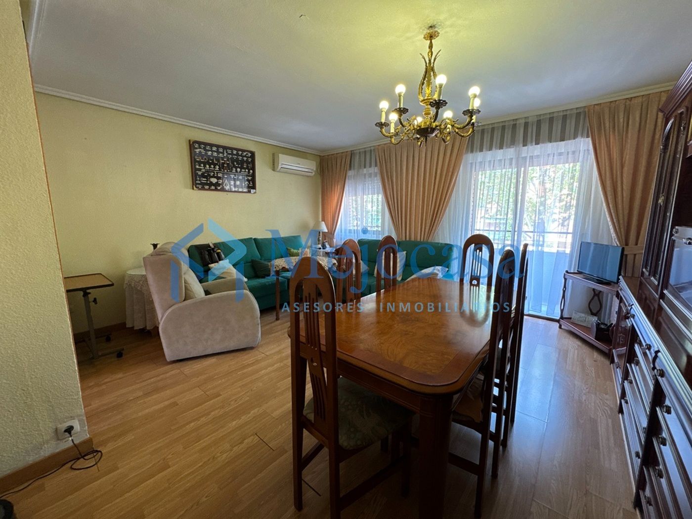Dining room of Flat for sale in  Madrid Capital  with Air Conditioner, Heating and Terrace