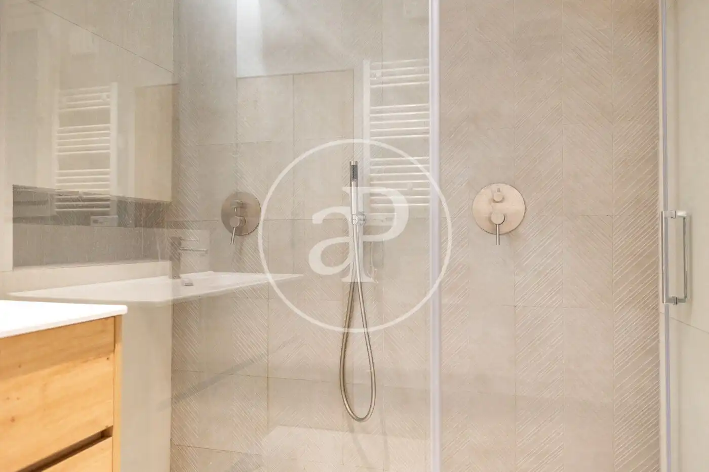Bathroom of Flat for sale in Ciutat Vella