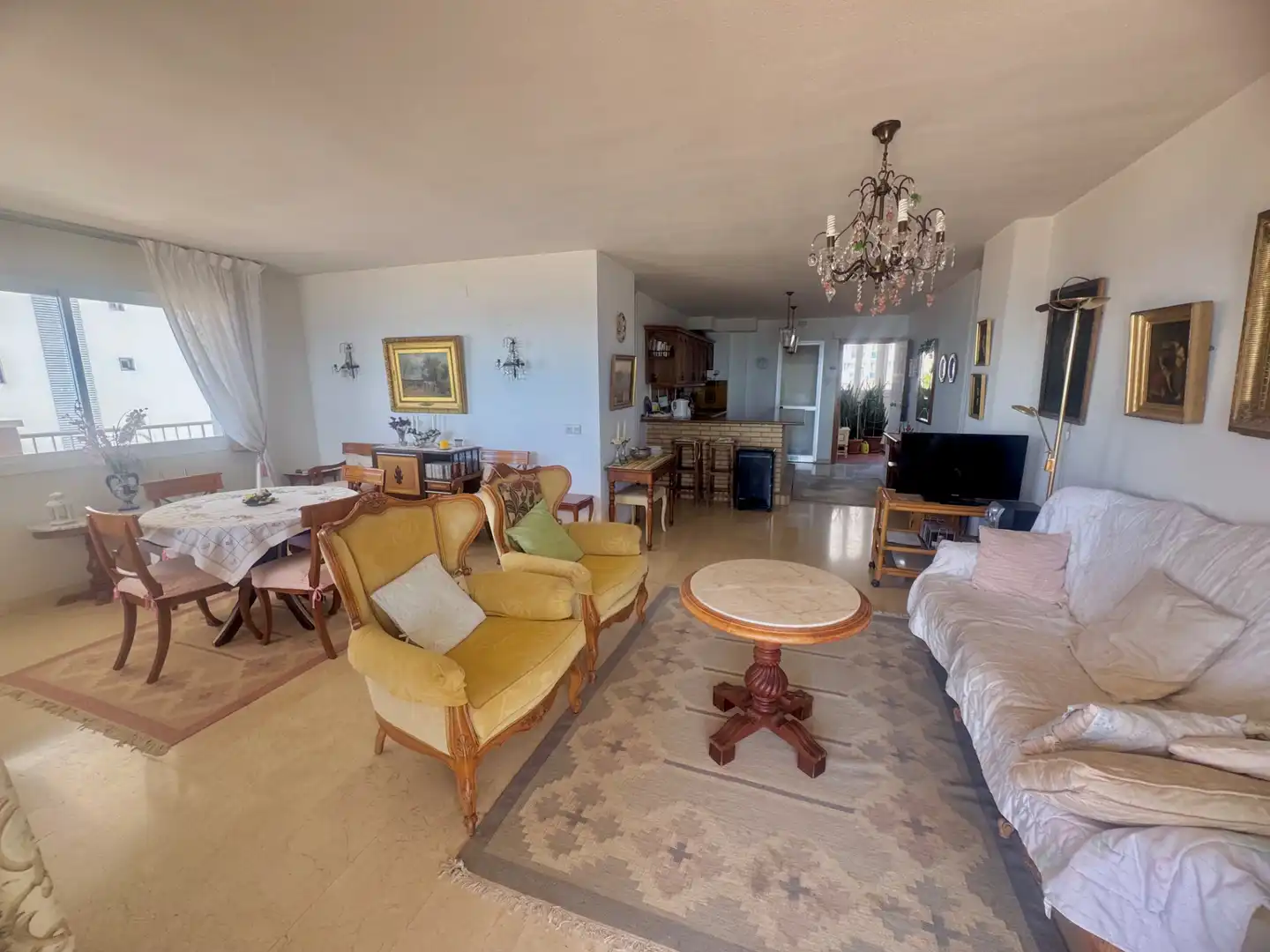 Dining room of Flat for sale in Fuengirola  with Terrace, Furnished and Community pool