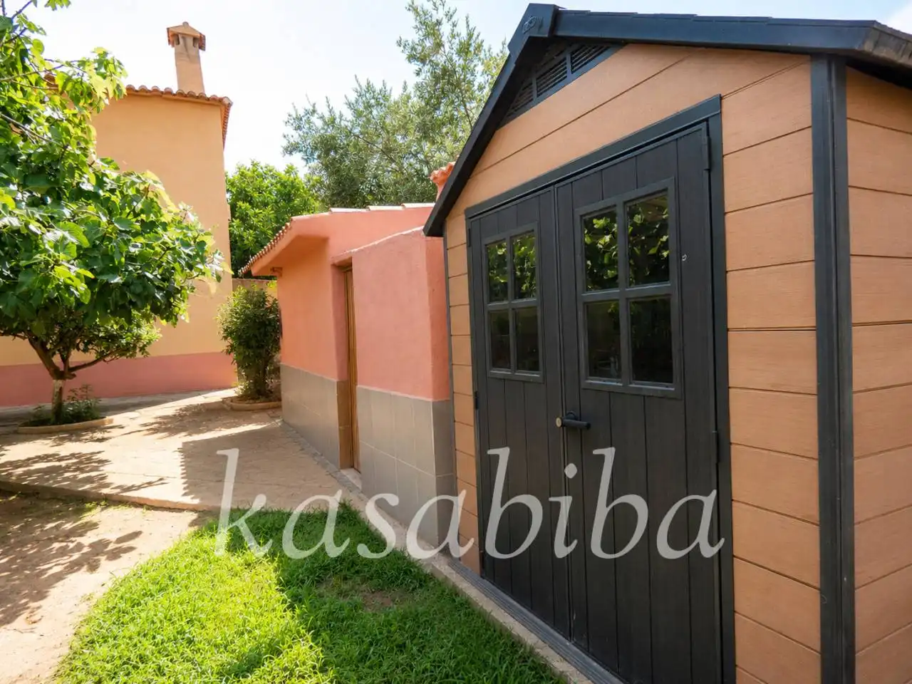 Vista exterior de Casa o xalet en venda en Albalat dels Tarongers amb Aire condicionat, Calefacció i Jardí privat