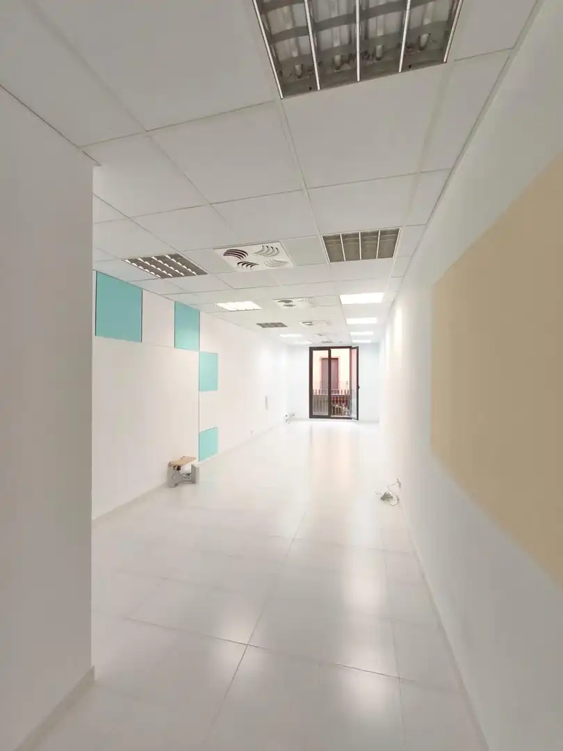 Bureau avec ascenseur à louer à Centre Vila, imagen 13