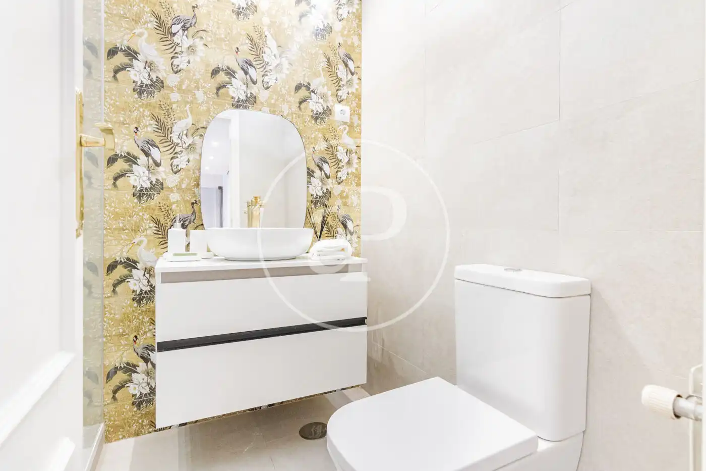Bathroom of Flat for rent in Madrid  with Air Conditioner, Heating and Furnished