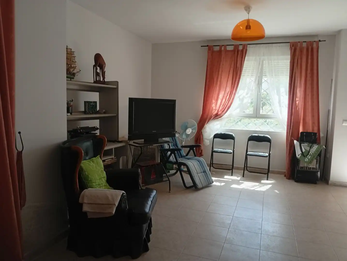 Living room of Houses for sale in Talaveruela de la Vera  with Private garden