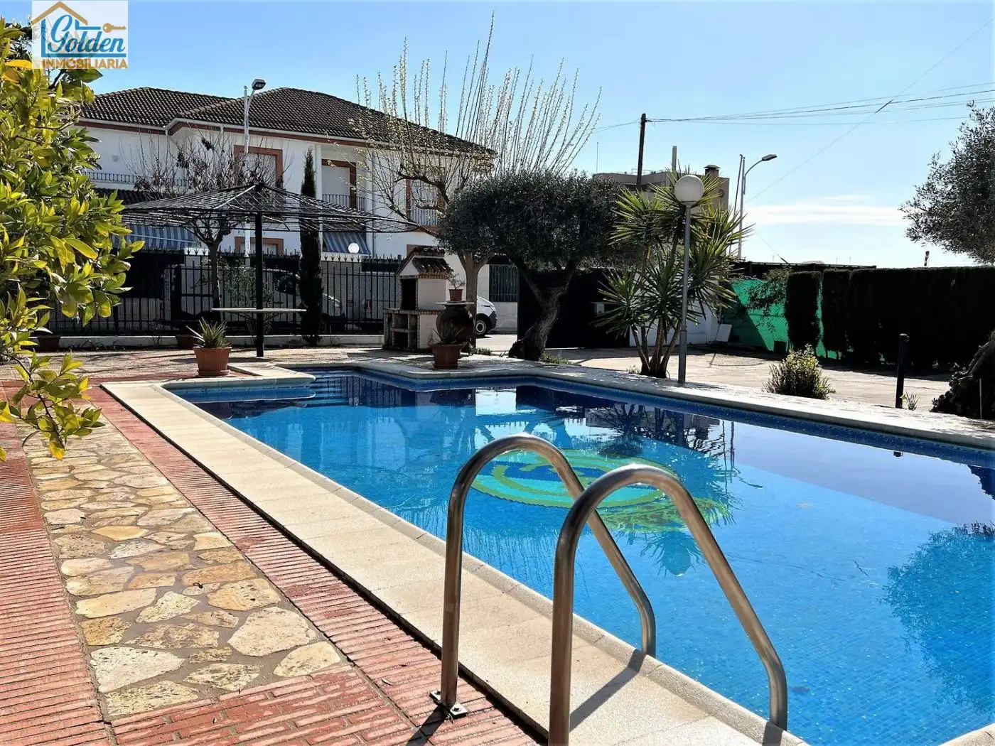Piscina de Casa o xalet en venda en Don Benito amb Aire condicionat, Jardí privat i Terrassa
