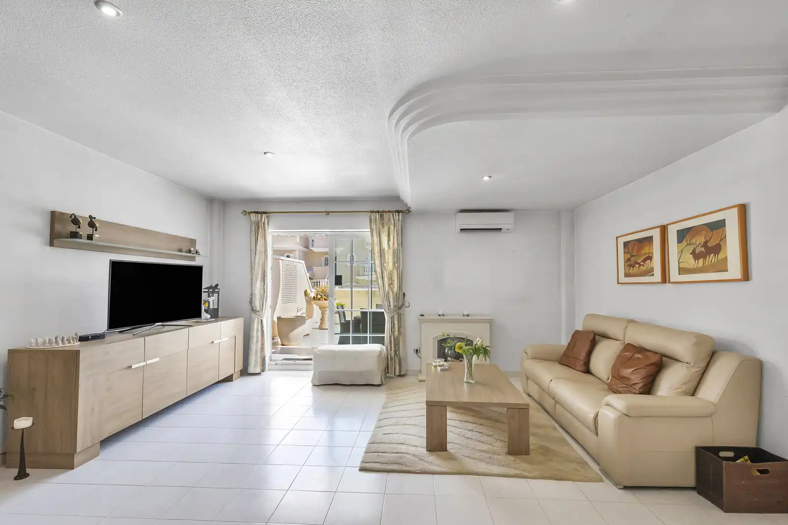 Sala d'estar de Apartament en venda en Guardamar del Segura amb Terrassa, Traster i Piscina