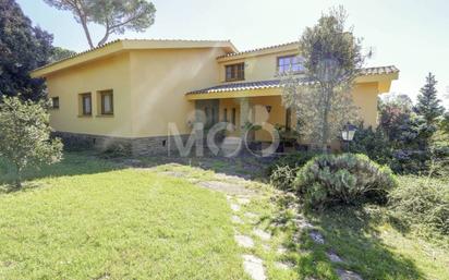 Exterior view of House or chalet for sale in Taradell  with Private garden and Terrace